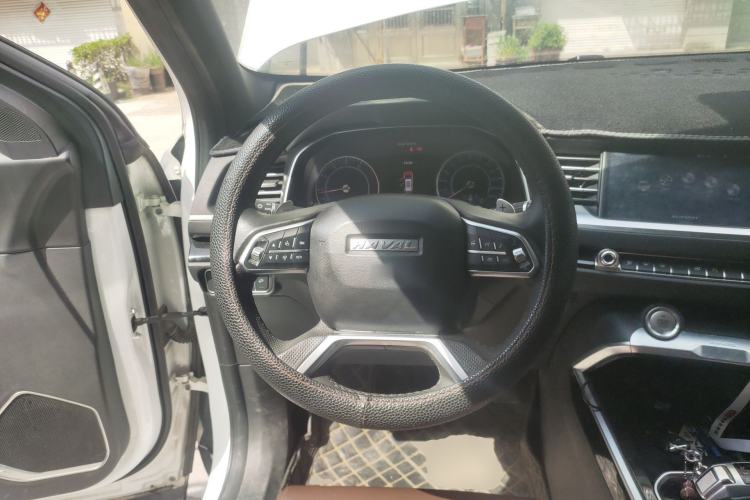 Used Haval H6 2017 Red-Label 1.3T Automatic Two-Wheel Drive ZhiShang Model Steering Wheel