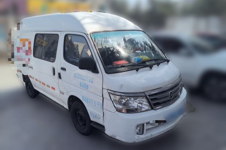 Used Jinbei Hiace  Front Right 45 Deg