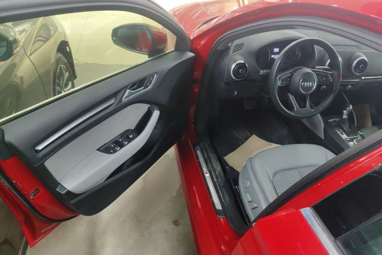 Used Audi A3 2019 Limousine 35 TFSI Fashion Edition China VI Emission Standard
