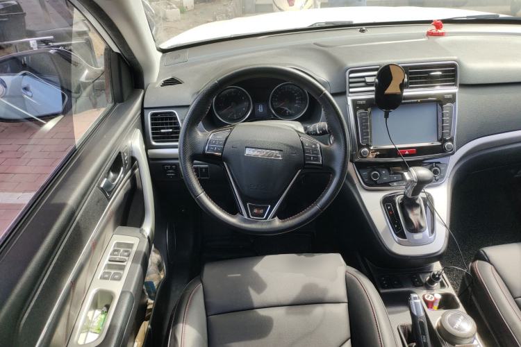Used Haval H6 2015 Sport Edition 1.5T Automatic Two-Wheel Drive Luxury Model Steering Wheel