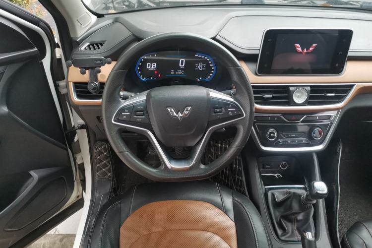 Used Wuling Hongguang S3 2018 1.5L Manual Luxury Model China V Standard Steering Wheel