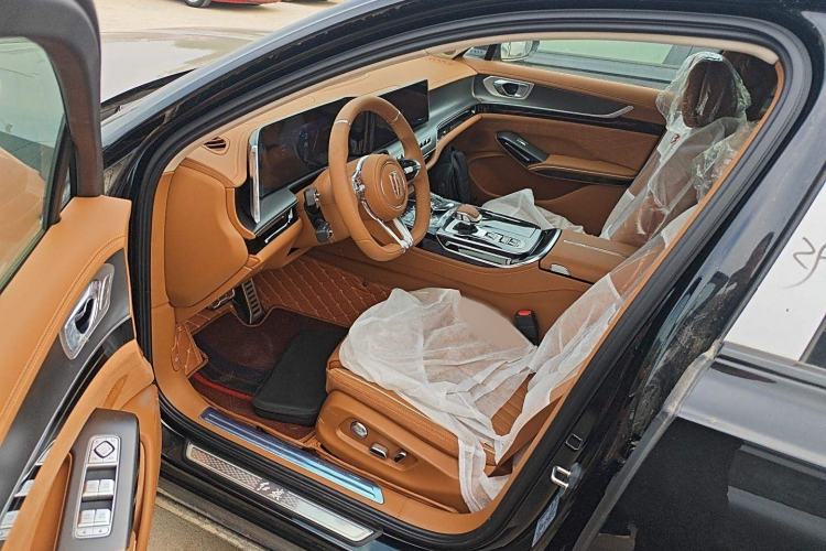 Used Hongqi H9 2024 2.0T Qixiang Private Style Edition