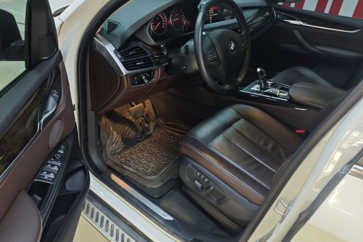Used BMW X5 2015 xDrive28i