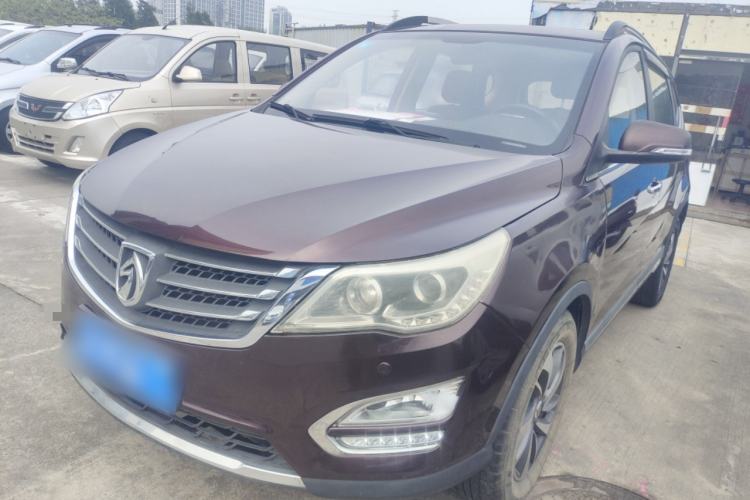 Used Baojun 560 2015 1.8L manual luxury version