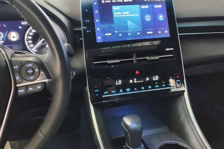 Used Toyota Avalon 2022 Dual-Engine 2.5L Luxury Edition Center Console