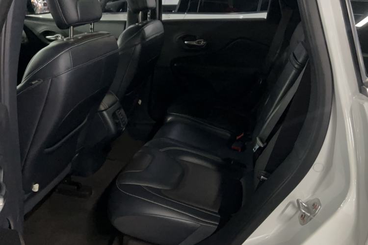 Used Jeep Cherokee 2016 2.4L Leading Edition