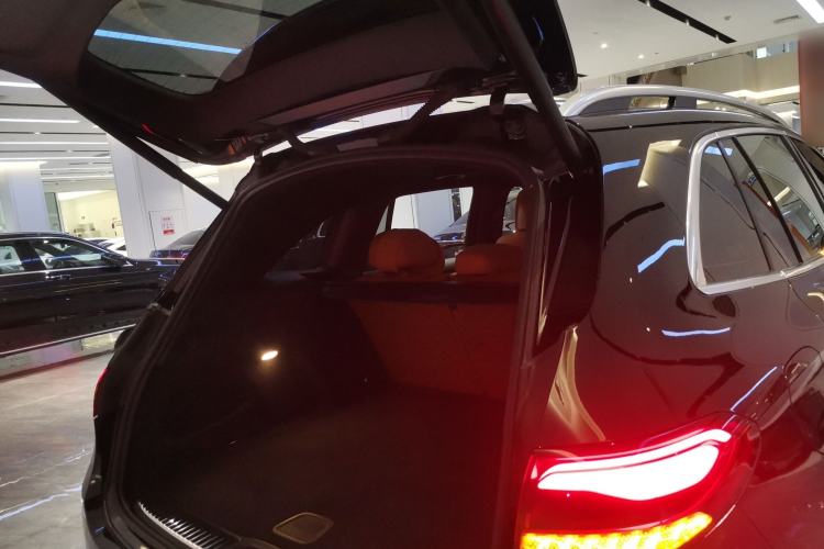 Used Mercedes-Benz GLC 2025 GLC 260 L 4MATIC Luxury Model Trunk