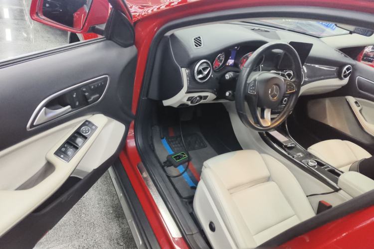 Used Mercedes-Benz GLA 2016 GLA 200 Fashion Model Driver Seat