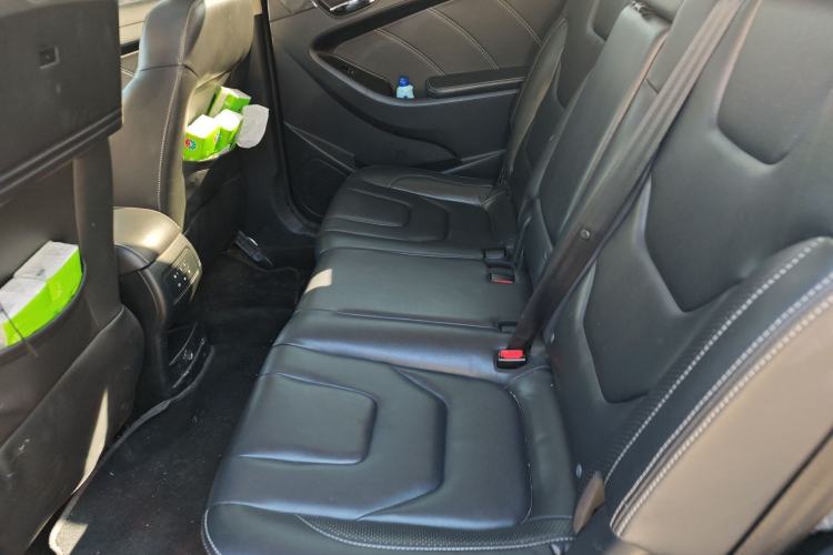Used Dongfeng Fengon 580 2017 1.5T CVT Comfort Model Left Rear Seat