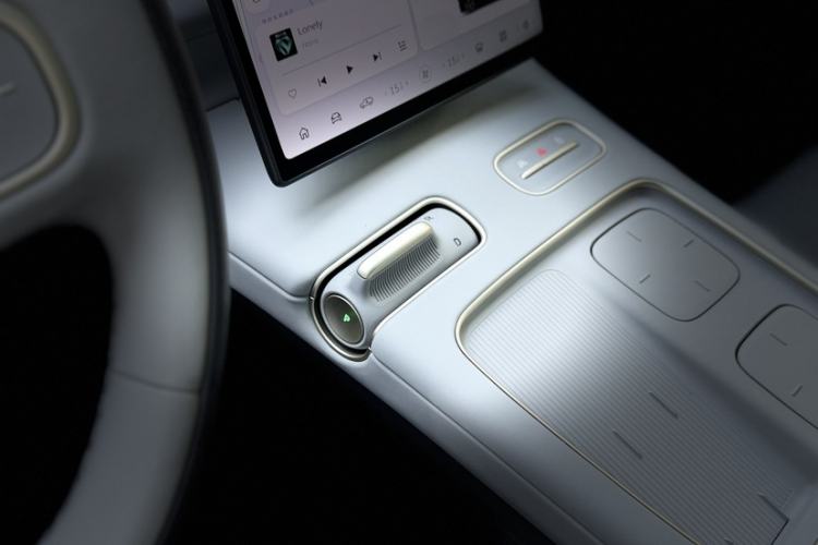 Used Nio ES8 2023 100kWh Signature Edition
