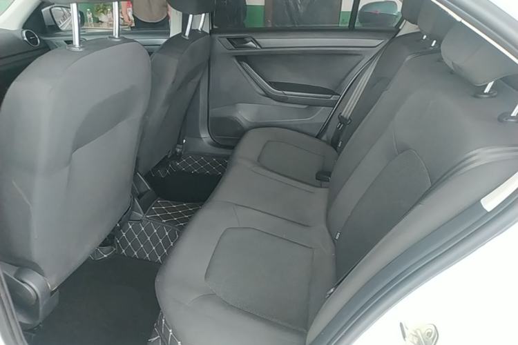 Used Volkswagen Jetta 2019 Dream Edition 1.4L Manual Fashion Version
