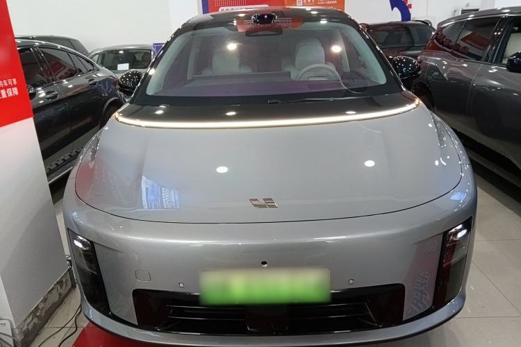 Used Li Auto i8 2025 Model Standard Version
