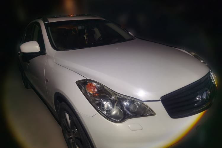 Used Infiniti EX 2011 EX35 model
