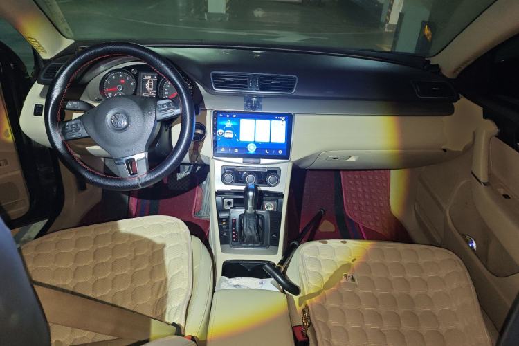 Used Volkswagen Magotan 2013 1.8TSI Premier Model Center Console