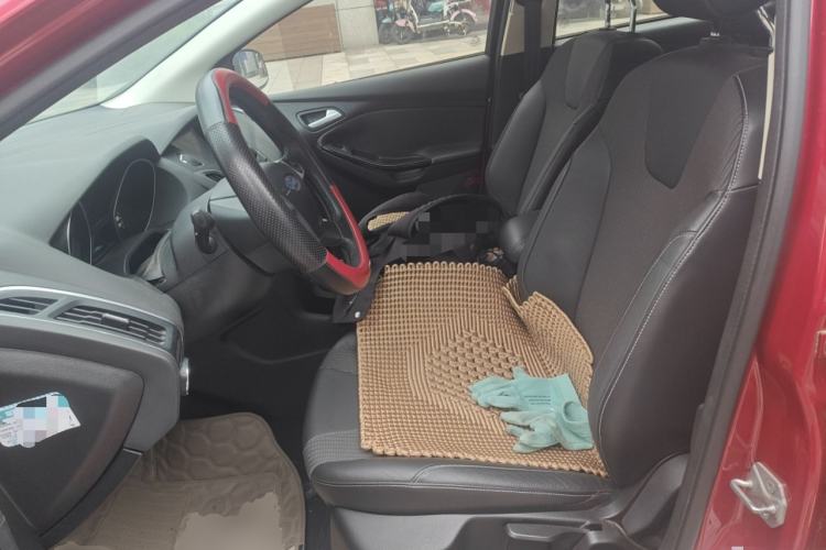 Used Ford Focus 2012 Hatchback 1.6L Automatic Fashion Edition
