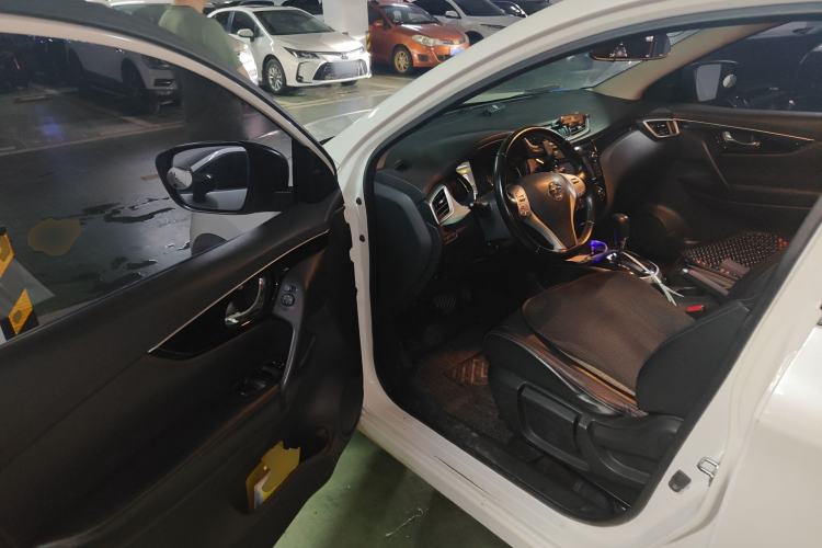 Used Nissan Qashqai 2016 2.0L CVT Flagship Edition
