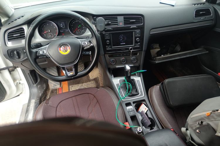 Used Volkswagen Golf 2015 1.4TSI Automatic Comfort Model Center Console