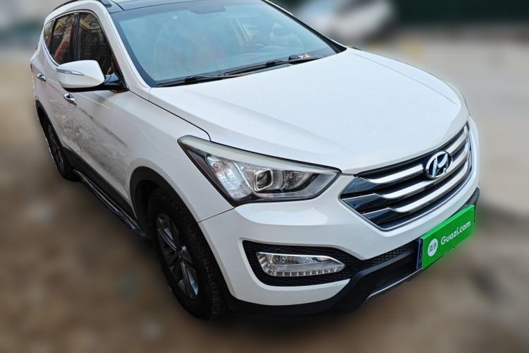 Used Hyundai Santa Fe 2015 2.0T Automatic Two-Wheel Drive Smart Version 5 Seats
