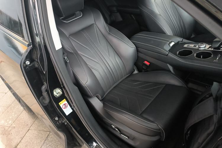 Used CHANGAN UNI-K 2023 2.0T All-Wheel-Drive Enjoyment Version Right Front Seat