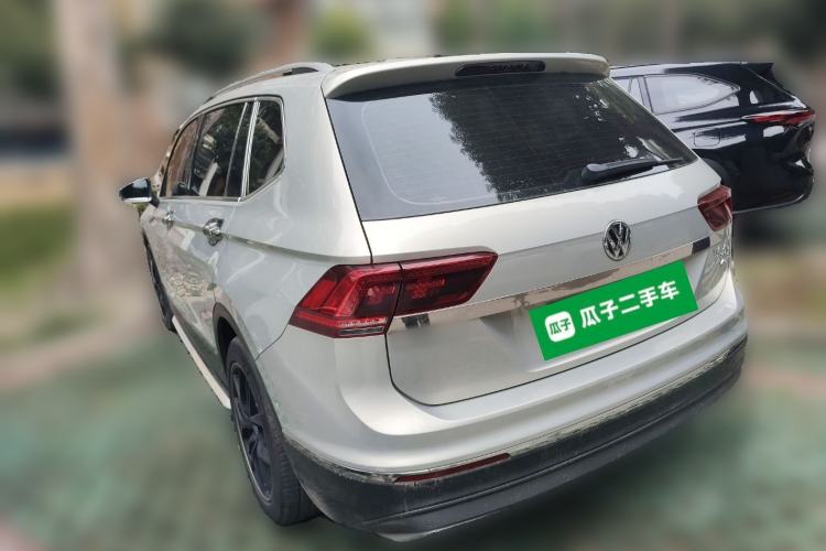 Used Volkswagen Tiguan L 2017 380TSI Automatic All-Wheel-Drive Flagship Edition Rear Left 45 Deg