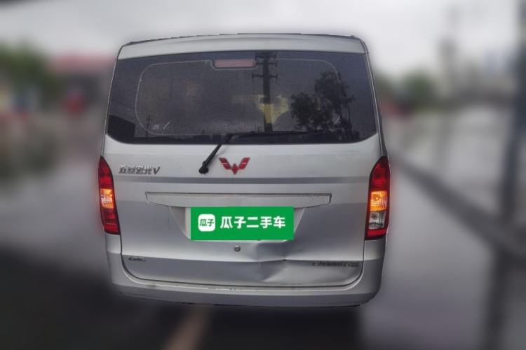 Used Wuling Rongguang V 2015 1.2L Standard Version
