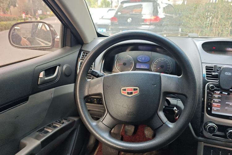 Used Geely Auto Classic Emgrand 2013 Sedan 1.5L Manual Entry-Level Model
