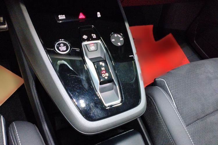 Used Audi Q5 e-tron 2023 40 e-tron Starry Edition Mecha Kit
