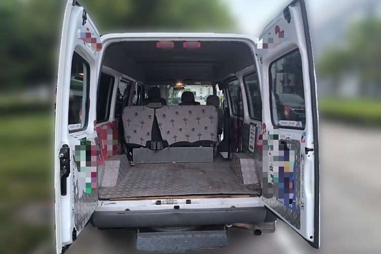 Used JMC Transit 2019 2.8T Commercial Version Short Wheelbase Mid-Roof 6-Seater China VI JX493