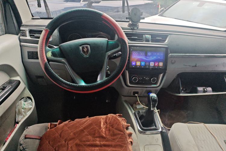 Used Jinbei New Hiace X30L 2016 1.5L Business Edition Van DLCG14 Center Console