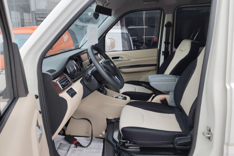 Used Kuayue Kuayue Xing V7 EV 2025 Model, 285 km, Smart Enjoyment Version, 6-seater, Ningde 2C, 41.86 kWh
