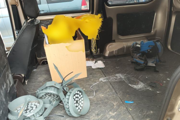 Used Wuling Hongguang V 2022 1.5L Jingqu Version Hydraulic Power Steering LAR Left Rear Seat