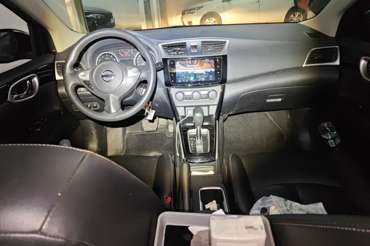 Used Nissan Sylphy 2021 Classic 1.6XL CVT Luxury Edition Center Console