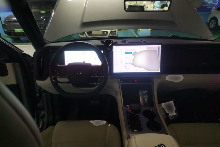 Used Polestones 01 2023 All-Purpose 7-Seater Version
