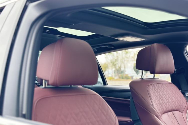 Used BMW 5 Series 2023 530Li Luxury Edition M Sport Package Interior 11