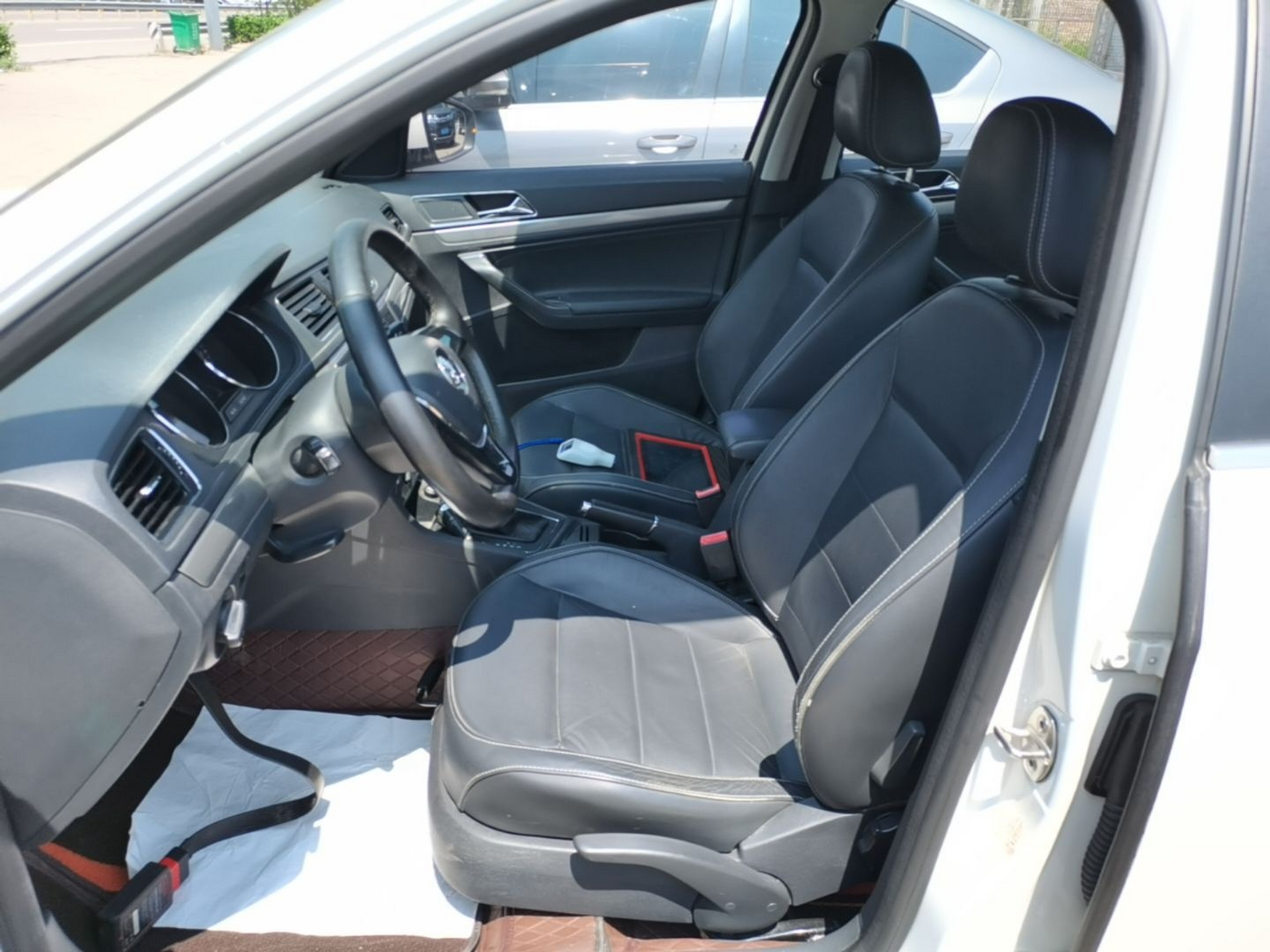 Interior delantero
