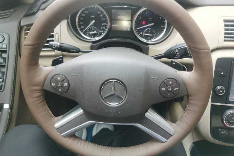 Used Mercedes-Benz R-Class 2014 R 400 4MATIC Business Model