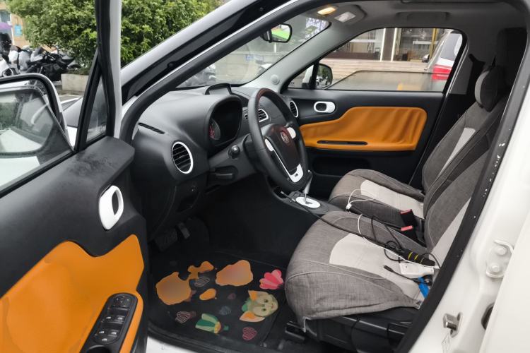 Used MG 3SW 2015 1.5L AMT Elite Model Driver Seat