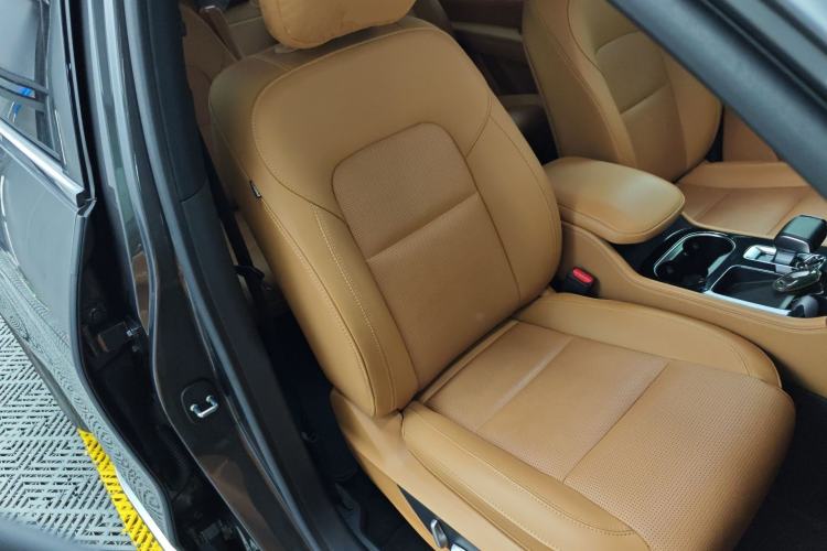 Used Li Auto ONE 2021 Extended-Range 6-Seater Version Right Front Seat