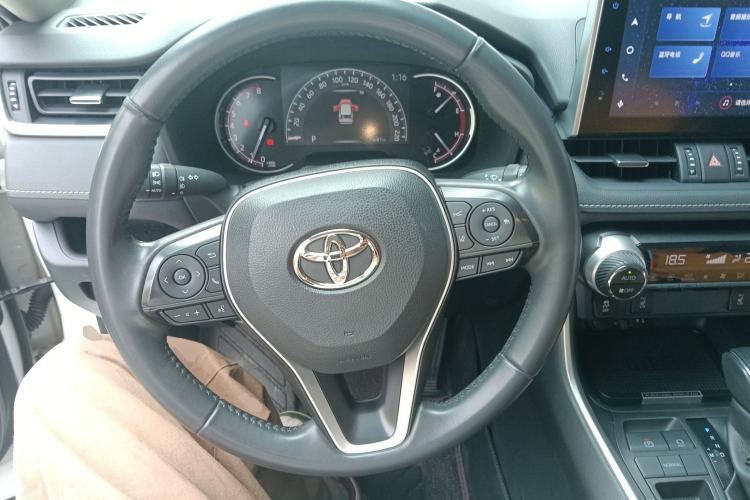 Used Toyota RAV4 2021 2.0L CVT Two-Wheel Drive Fashion PLUS Edition
