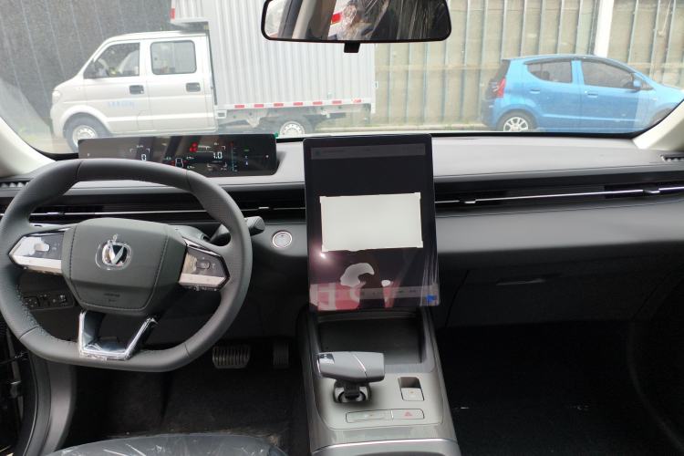 Used CHANGAN Eado 2025 Blue Whale 1.5T 500Bar Prestige Model
