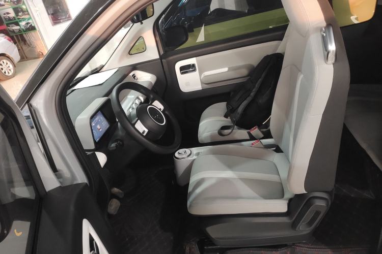 Used Wuling Air ev 2023 - Four Seats - Standard Edition