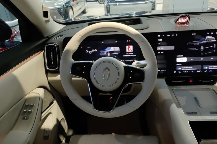 Used Hima AITO M8 2025 Extended-Range Max+ Version 53.4 kWh 5-Seater Edition
