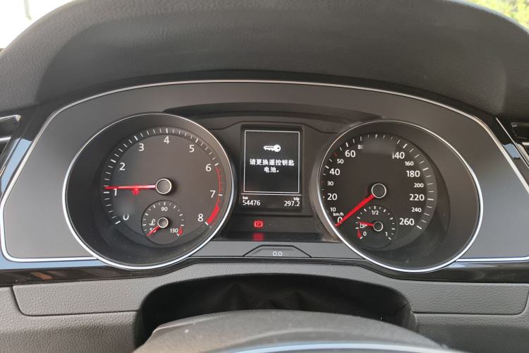 Used Volkswagen Magotan 2018 330TSI DSG Advanced Model Instrument Cluster