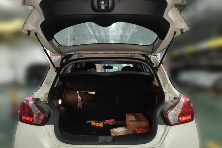 Used Nissan Tiida 2014 1.6L CVT Comfort Model
