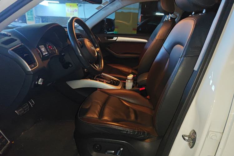 Used Audi Q5 2017 Plus 40 TFSI Technology Model
