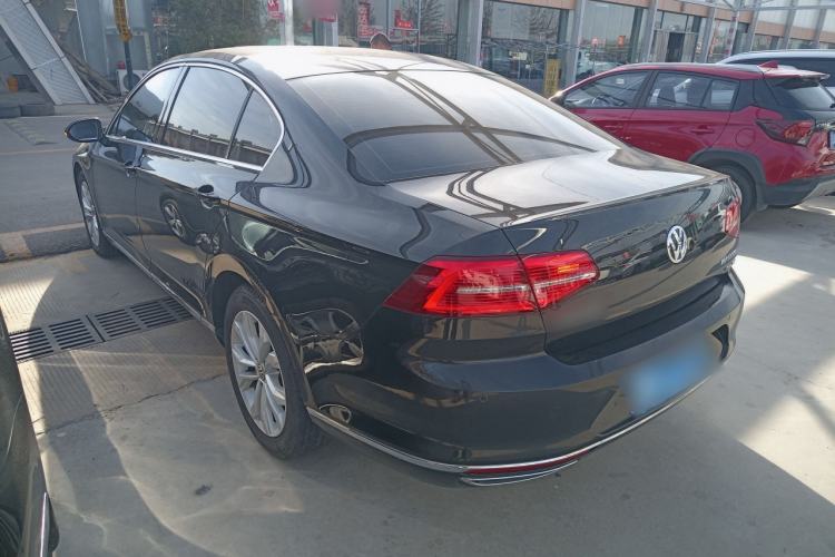 Used Volkswagen Magotan 2017 330TSI DSG Luxury Model
