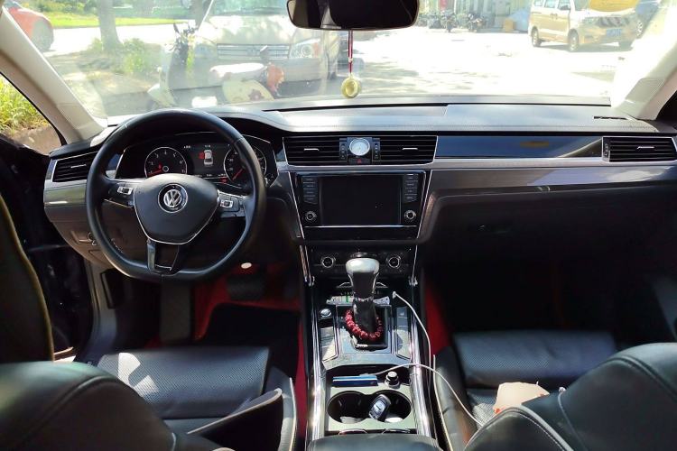 Used Volkswagen Phideon 2016 380TSI Two-Wheel-Drive Supreme Edition
