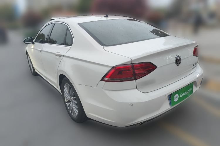 Used Volkswagen Lamando 2015 280TSI DSG Luxury Edition Rear Left 45 Deg