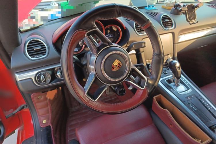 Used Porsche 718 2016 Cayman 2.0T
