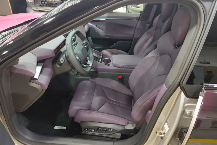 Used XPeng P7 2025 Model—750 All-Wheel-Drive High-Performance Ultra